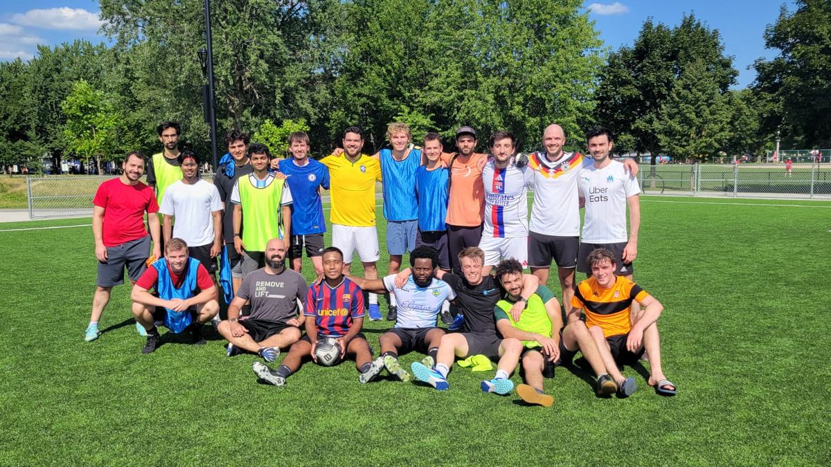 The ELIT crew together after a pickup game